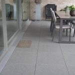 Terrasse en carrelage par ABC Paysage Nord Pas de Calais, Lille