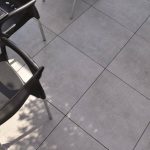 Terrasse en carrelage par ABC Paysage Nord Pas de Calais, Lille
