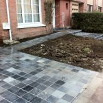Terrasse en pavé pierre bleue et autre par ABC Paysage dans le Nord Pas de Calais près de lille