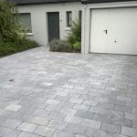 Terrasse en pavé pierre bleue et autre par ABC Paysage dans le Nord Pas de Calais près de lille